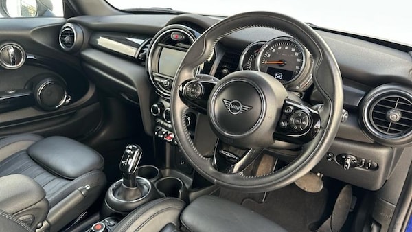 Used MINI Hatch 2019 for sale - 75314388: Photo 2