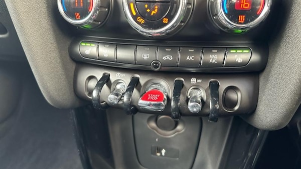 Used MINI Hatch 2019 for sale - 75314388: Photo 47