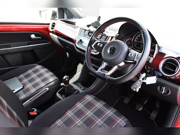 Used Volkswagen up! 2023 for sale - 78270785: Photo