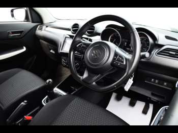 Used Suzuki Swift 2024 for sale - 75407018: Photo