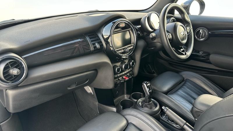 Used MINI Hatch 2019 for sale - 77198837: Photo 11