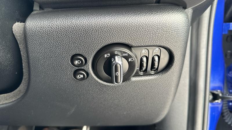 Used MINI Hatch 2019 for sale - 77198837: Photo 32