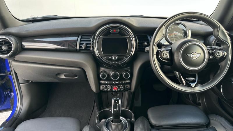 Used MINI Hatch 2019 for sale - 77198837: Photo 4