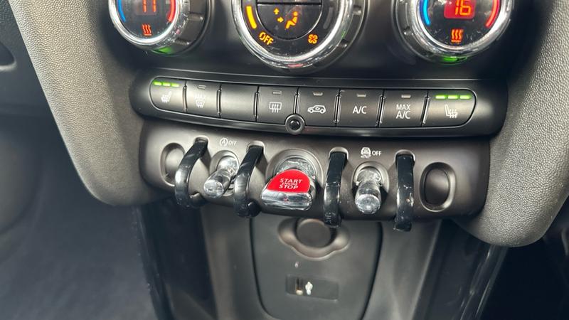 Used MINI Hatch 2019 for sale - 77198837: Photo 47