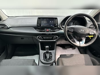 Used Hyundai i30 2023 for sale - 79094347: Photo