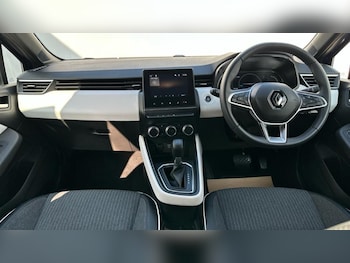 Used Renault Clio 2022 for sale - 77739260: Photo