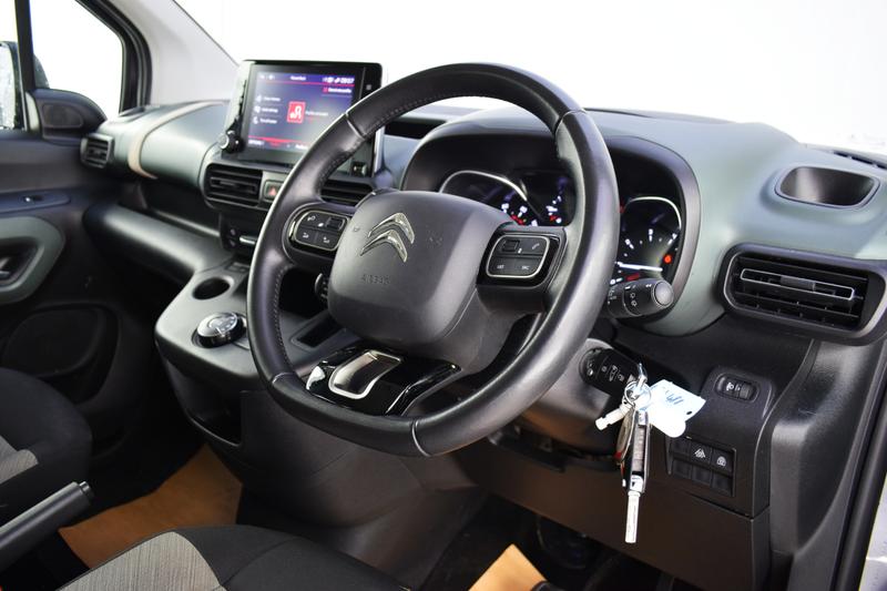 Used Citroen Berlingo 2023 for sale - 77138189: Photo 2