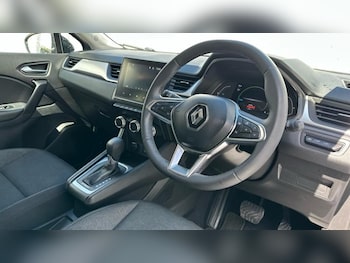 Used Renault Captur 2023 for sale - 78779530: Photo