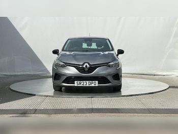 Used Renault Clio 2023 for sale - 79421376: Photo