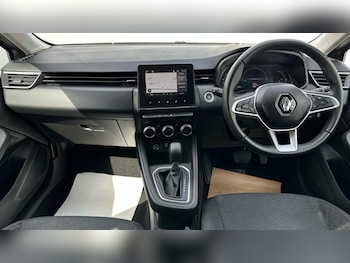 Used Renault Clio 2023 for sale - 79421376: Photo