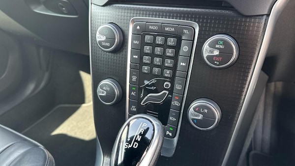Used Volvo V40 2019 for sale - 75407038: Photo 51