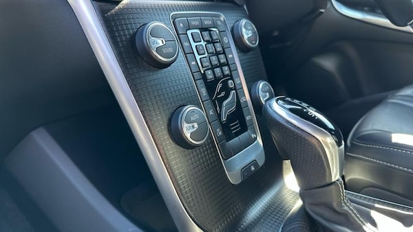 Used Volvo V40 2019 for sale - 75407038: Photo 70