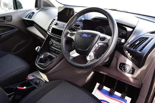 Used Ford Tourneo Connect 2020 for sale - 76332534: Photo 2