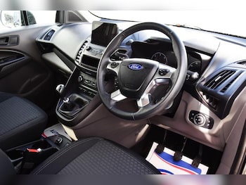 Used Ford Tourneo Connect 2020 for sale - 76332534: Photo 2