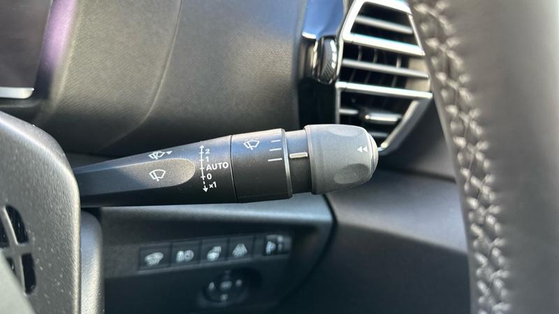 Used Citroen e-C4 2022 for sale - 76391381: Photo 44