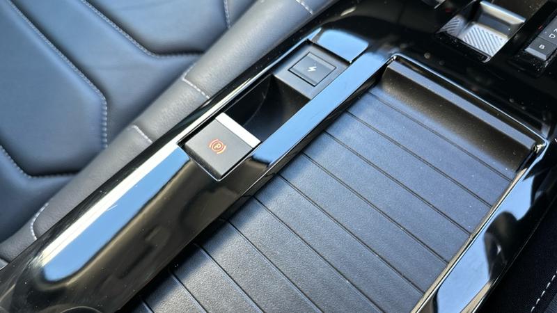 Used Citroen e-C4 2022 for sale - 76391381: Photo 59