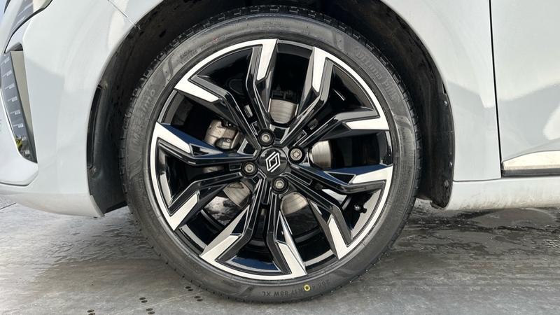 Used Renault Clio 2024 for sale - 76117555: Photo 17