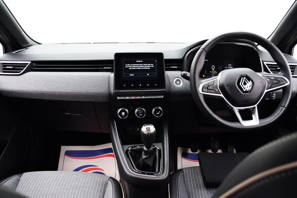 Used Renault Clio 2024 for sale - 76117555: Photo 18