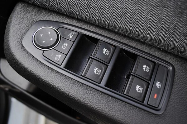 Used Renault Clio 2024 for sale - 76117555: Photo 25