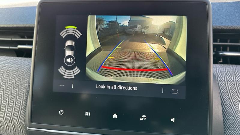 Used Renault Clio 2024 for sale - 76117555: Photo 52