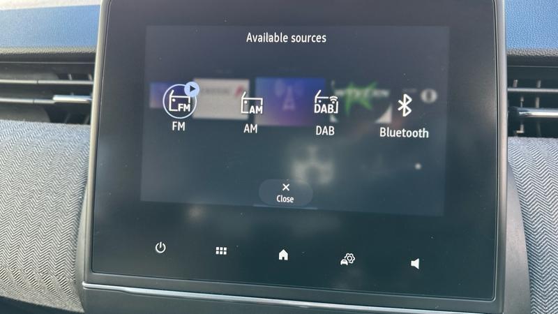 Used Renault Clio 2024 for sale - 76117555: Photo 57