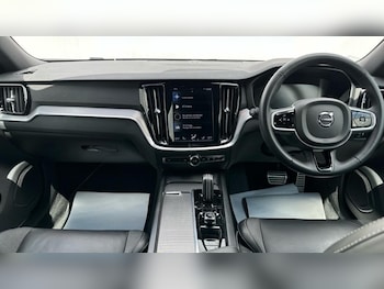 Used Volvo V60 2022 for sale - 79189589: Photo