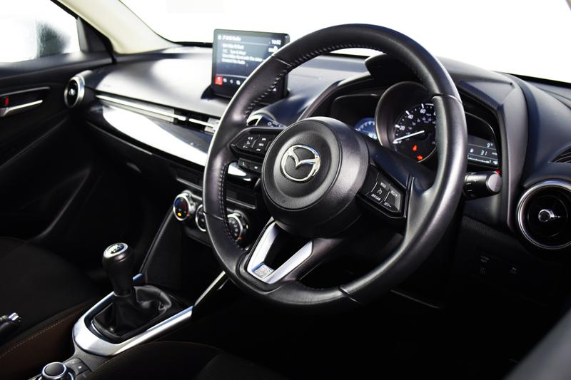 Used Mazda Mazda2 2022 for sale - 76835565: Photo 2