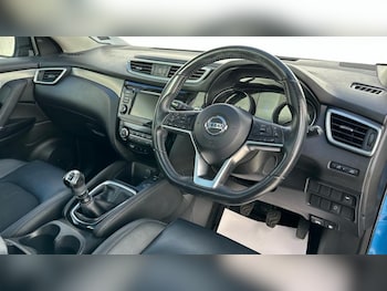 Used Nissan Qashqai 2019 for sale - 75995314: Photo 2