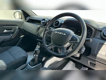 Used Dacia Duster 2024 for sale - 79617372: Photo