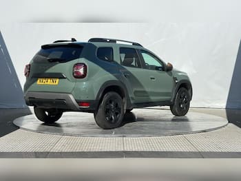 Used Dacia Duster 2024 for sale - 79617372: Photo