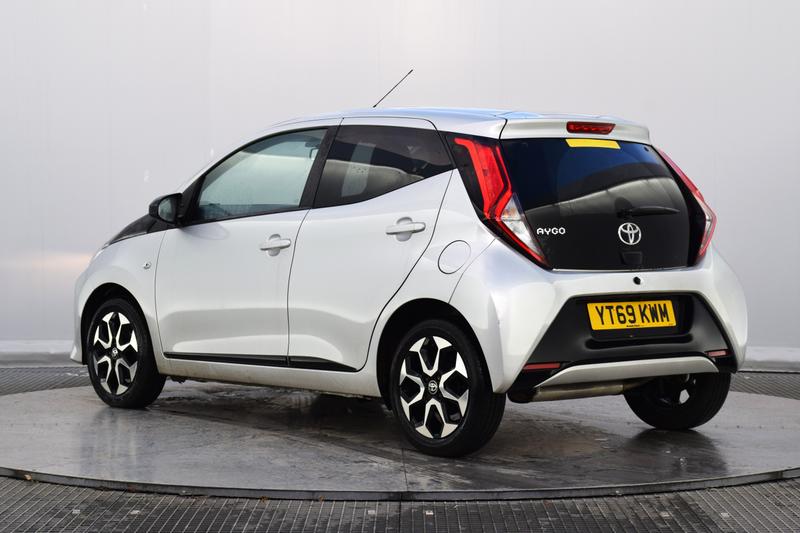 Used Toyota AYGO 2019 for sale - 76960975: Photo 11