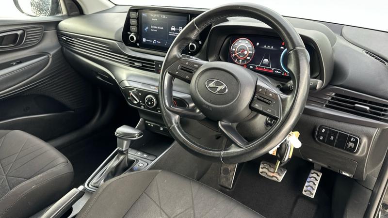 Used Hyundai BAYON 2022 for sale - 76835553: Photo 2