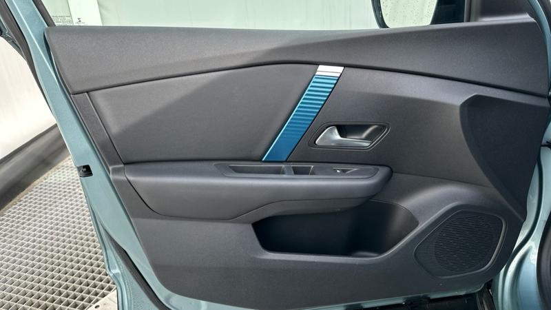 Used Citroen e-C4 2022 for sale - 78042759: Photo 46