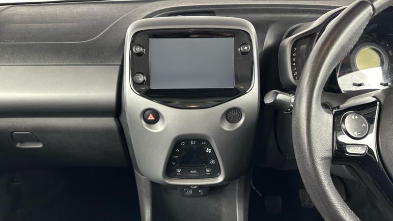 Used Toyota AYGO 2019 for sale - 77204923: Photo 12