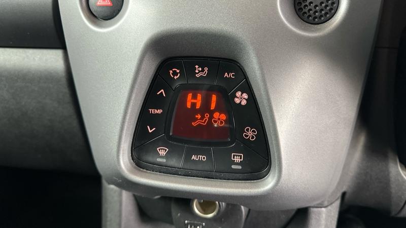 Used Toyota AYGO 2019 for sale - 77204923: Photo 59