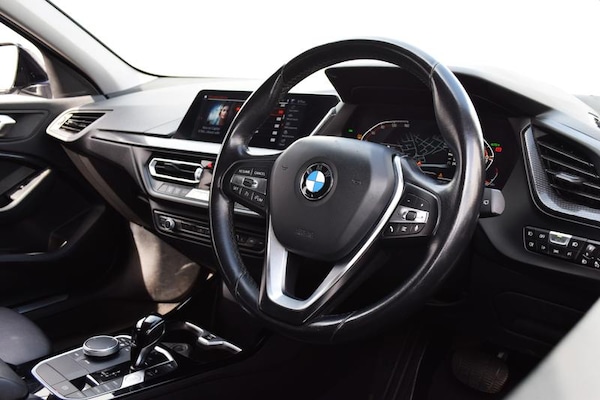 Used BMW 1 Series 2022 for sale - 75213556: Photo 2