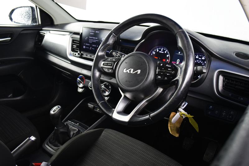 Used Kia Stonic 2022 for sale - 77493480: Photo 2