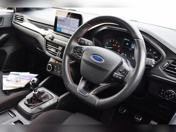 Used Ford Focus 2020 for sale - 76517696: Photo