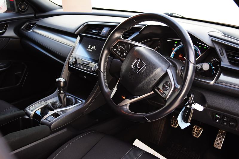 Used Honda Civic 2018 for sale - 78028734: Photo 2