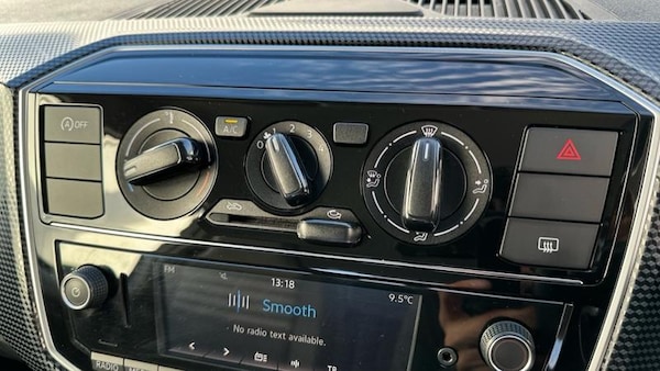 Used Volkswagen up! 2019 for sale - 76104725: Photo 50