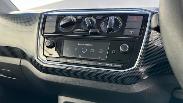 Used Volkswagen up! 2019 for sale - 76104725: Photo 61