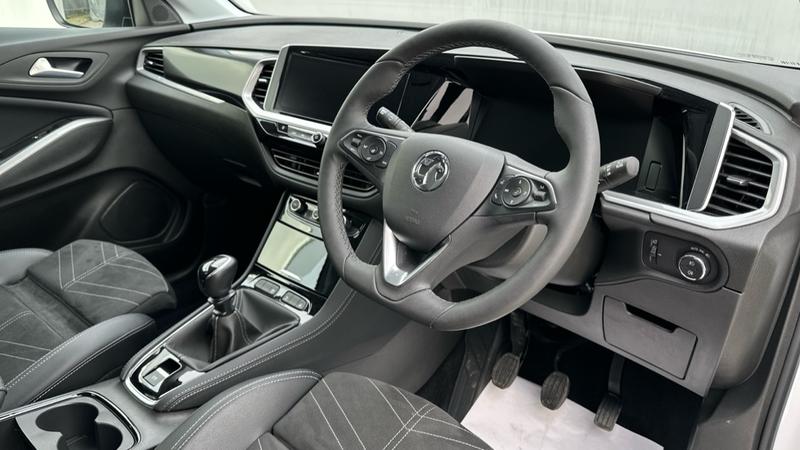 Used Vauxhall Grandland 2024 for sale - 78220618: Photo 2