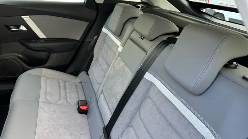 Used Citroen e-C4 2024 for sale - 76631343: Photo 14