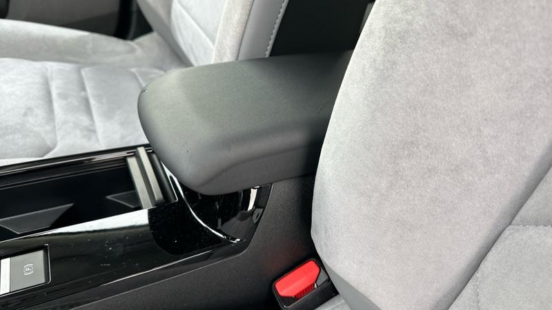 Used Citroen e-C4 2024 for sale - 76631343: Photo 21