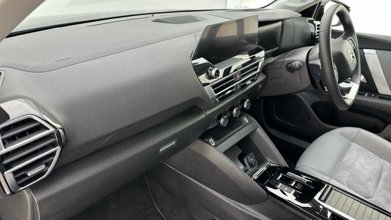 Used Citroen e-C4 2024 for sale - 76631343: Photo 24