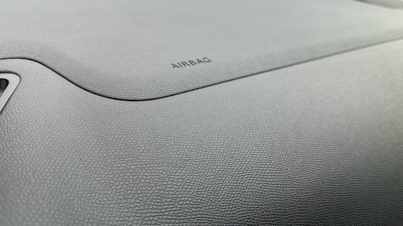 Used Citroen e-C4 2024 for sale - 76631343: Photo 25