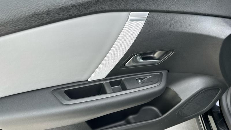 Used Citroen e-C4 2024 for sale - 76631343: Photo 27