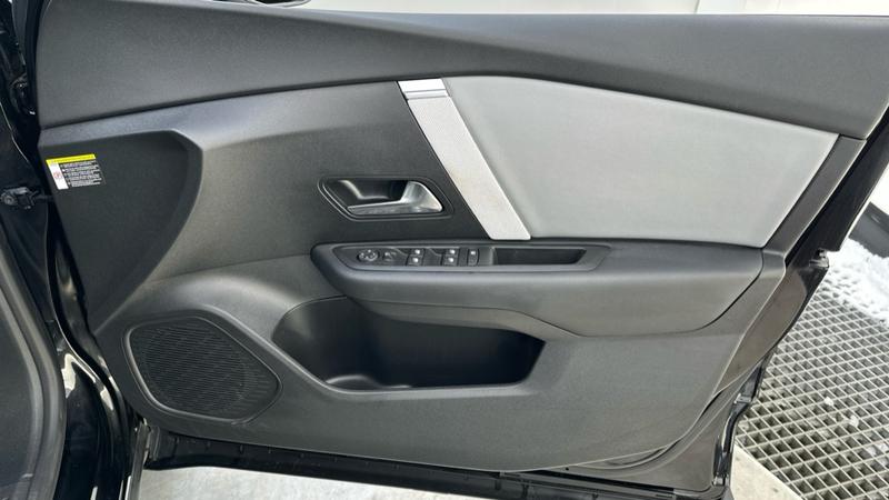 Used Citroen e-C4 2024 for sale - 76631343: Photo 47