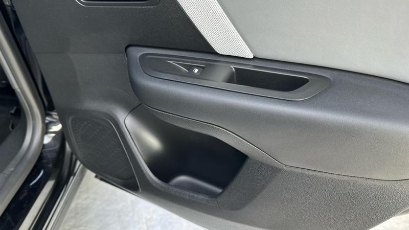 Used Citroen e-C4 2024 for sale - 76631343: Photo 53