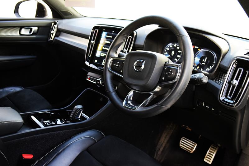 Used Volvo XC40 2021 for sale - 78028733: Photo 2